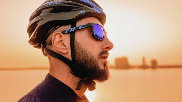 Tips-to-Know-About-Why-You-Should-Wear-Bike-Helmets-on-intelligentking