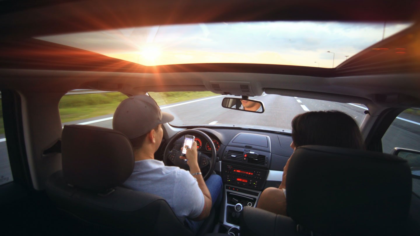 6 Ways to Avoid Accident Injuries on the Road