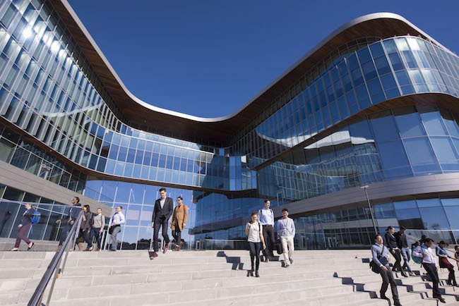 Kellogg MBA application essays